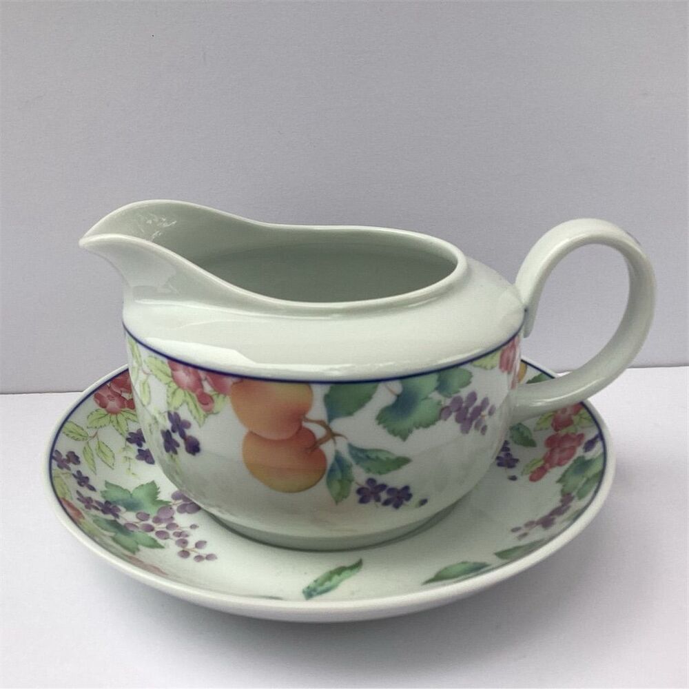 Vista Alegre Pomar Gravy Boat & Underplate Set Fruit Floral Pattern